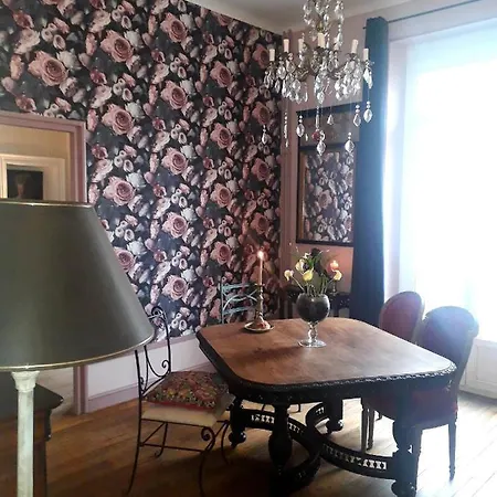 Le Petit Boudoir דירה לה מאנש